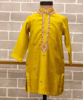Yellow embroidered silk kurta pyjama 2