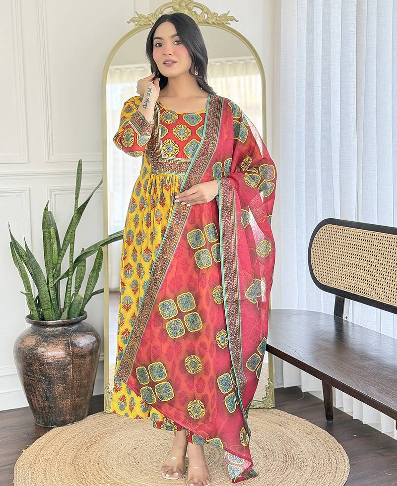 Women’s rayon printed flared kurta set with pant & linen printed dupatta