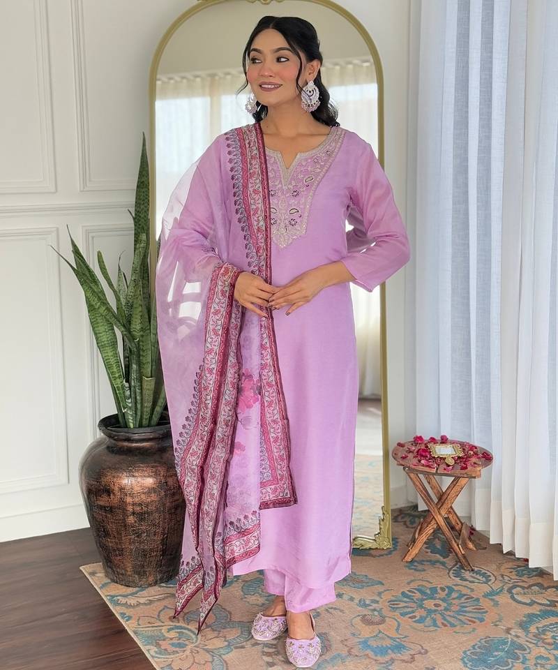 Women’s lavender rayon embroidered straight kurta set with pant & taby printed dupatta