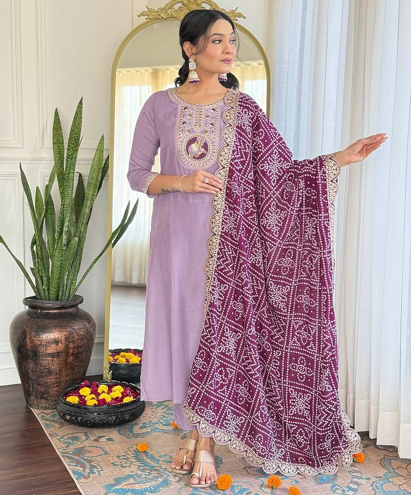 Women's lavender embroidered kurta set in bsy viscose with silk blend lace dupatta
