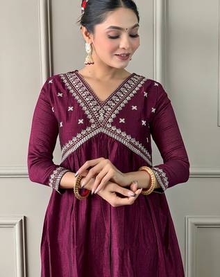vichitra silk blend embroidered flared kurta set with viscose silk blend pant & chinon lace dupatta 4