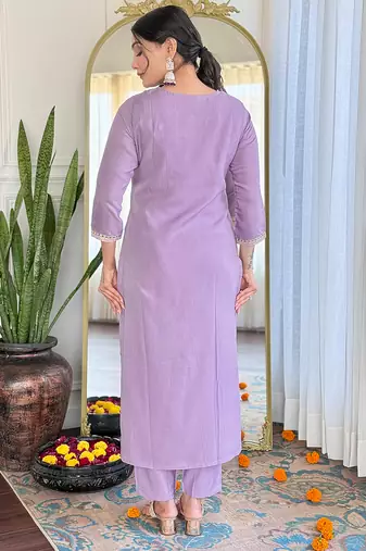 Women's lavender embroidered kurta set in bsy viscose with silk blend lace dupatta