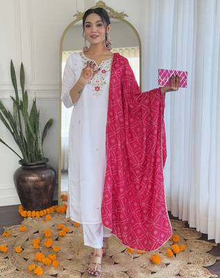 viscose embroidered straight kurta set with bsy pant & silk blend laced dupatta 5