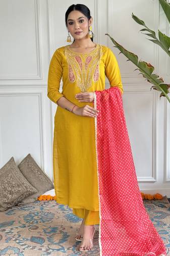Women’s straight kurta set in viscose with inner, embroidery, pant & georgette printed dupatta