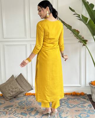 straight kurta set in viscose with inner, embroidery, pant & georgette printed dupatta 3