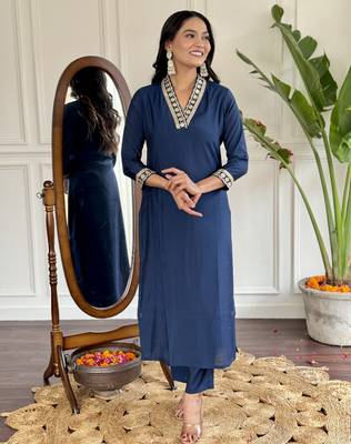 viscose silk embroidered kurta set with pant & printed chinon dupatta 5