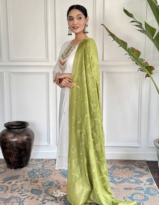 viscose blend embroidered straight kurta set with pant & jacquard silk blend dupatta 3