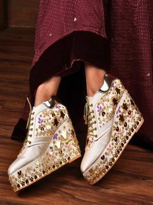 White floral embroidered wedges shoes 1