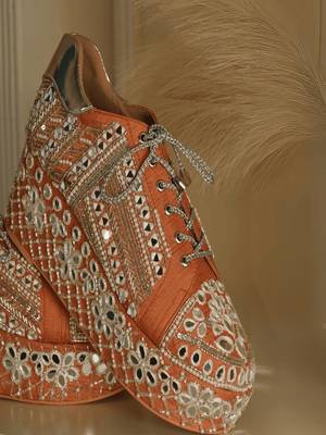 Orange mirror embroidered wedges shoes 4
