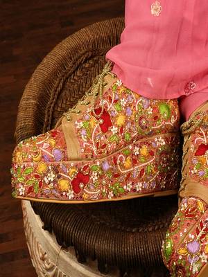 Peach floral embroidered wedges shoes 4