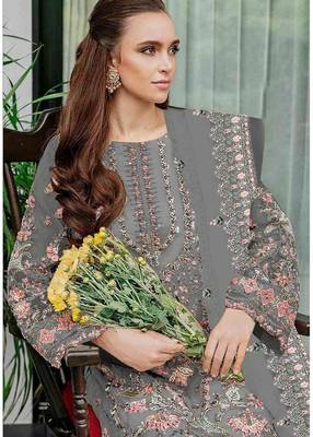Heavy fox georgette with embroidery sequin & khatli work semistitched suit 2