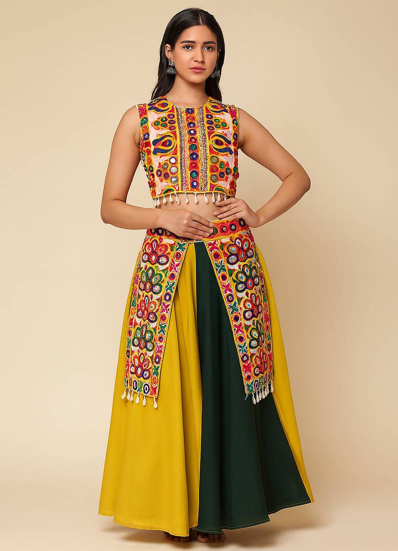 Navratri Yellow Rayon lehenga set for womens-Free Size