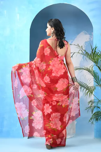 Red floral print georgette chiffon saree without blouse piece