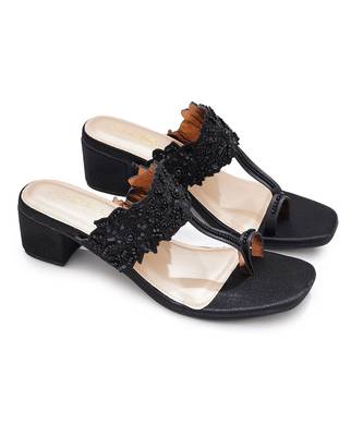 Black embroidered Kolhapuri block heels 2
