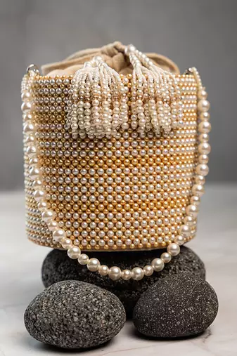 White silk embroidered bucket bag 