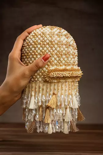 White silk embroidered bucket bag