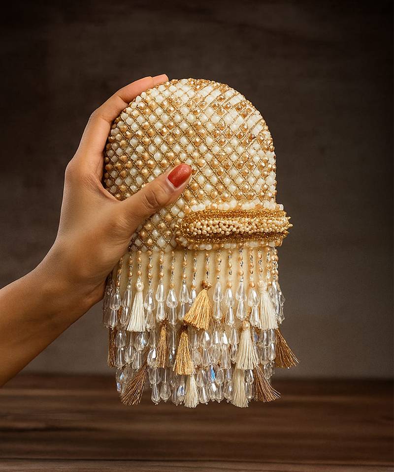 White silk embroidered bucket bag