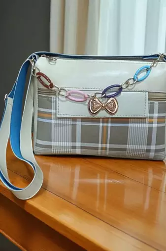 Trendy Checkered Sling Bag with Bow Charm & Multicolor Chain | Stylish Women’s Crossbody Bag