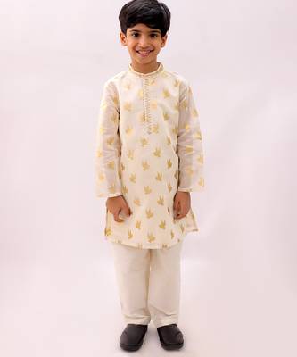 Off white printed chanderi kurta set 1