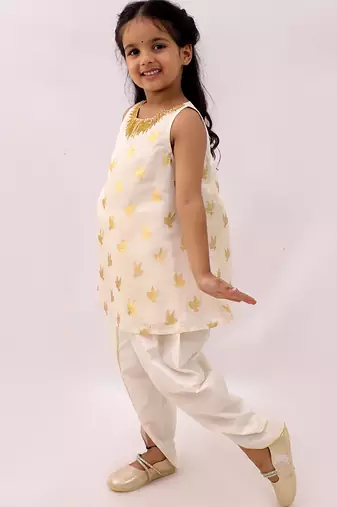 Off white printed chanderi kurta set