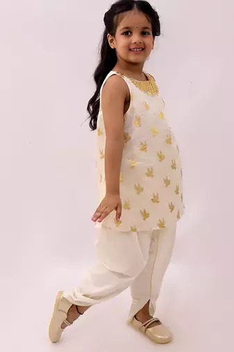 Off white printed chanderi kurta set