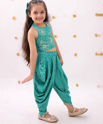 Green embroidered rayon co ord set 2