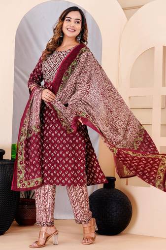 Mahroon cotton printed & embroidered work straight kurta bottom & dupatta set