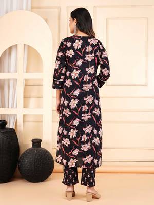 Black cotton printed & hand work straight kurta bottom & dupatta set 4