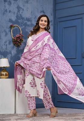 Pink cotton printed & hand work straight kurta bottom & dupatta set 2