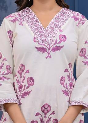 Pink cotton printed & hand work straight kurta bottom & dupatta set 3