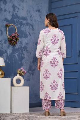 Pink cotton printed & hand work straight kurta bottom & dupatta set 5