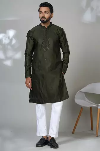 Green blended cotton embroidered kurta pajama for mens