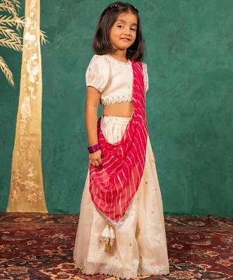 Girls fendy crush white top and  lehenga with georgette dupatta 3