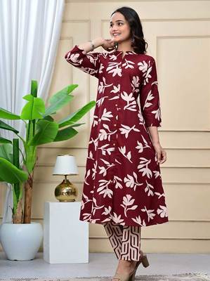 Women maroon cotton printed & trim work a-line kurta & bottom set 3