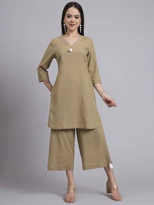Women green cotton khatha & hand work co-ord set (set of 2) 5
