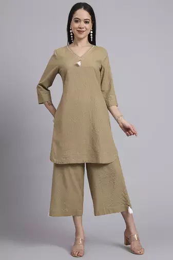 Women  green cotton khatha & hand work co-ord set (set of 2)