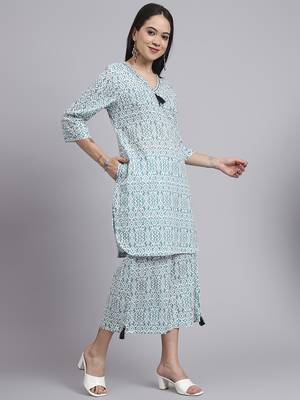 Women green cotton printed & hand work co-ord set (set of 2) 1