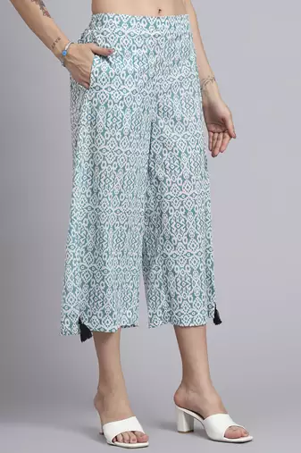 Women green cotton printed & hand work co-ord set (set of 2)