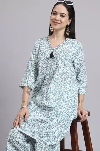 Women green cotton printed & hand work co-ord set (set of 2)