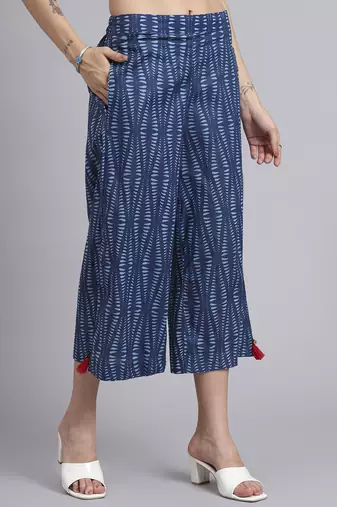 Women  blue cotton printed & hand work co-ord set (set of 2)