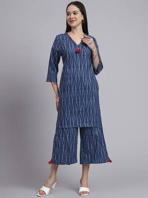 Women blue cotton printed & hand work co-ord set (set of 2) 5