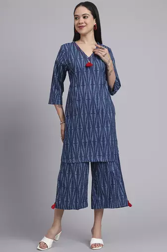 Women  blue cotton printed & hand work co-ord set (set of 2)