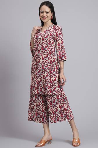 Women  red cotton printed & hand work co-ord set (set of 2)