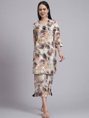 Women cream cotton printed & hand work co-ord set (set of 2) 5
