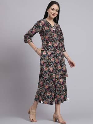 Women black cotton printed & hand work co-ord set (set of 2) 2
