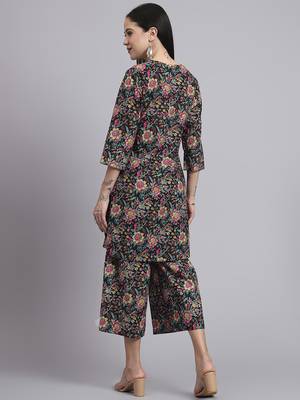 Women black cotton printed & hand work co-ord set (set of 2) 3