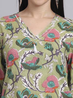 Women green cotton printed & hand work co-ord set (set of 2) 4