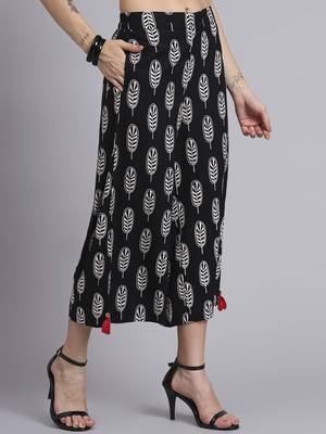 Women black rayon printed & hand work co-ord set (set of 2) 5