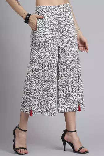 Women cream cotton printed & hand work co-ord set (set of 2)