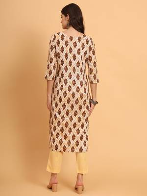 Women yellow cotton printed & embroidred trim work kurta bottom set 4